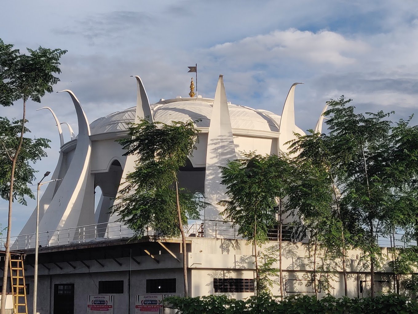 shirdi - gyan tirth jain temple & bhaktnivas